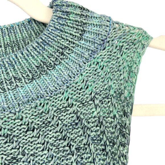 Pilcro Green Blue Sleeveless Knit Crewneck Sweater Side Slit Size XXS - Picture 3 of 8
